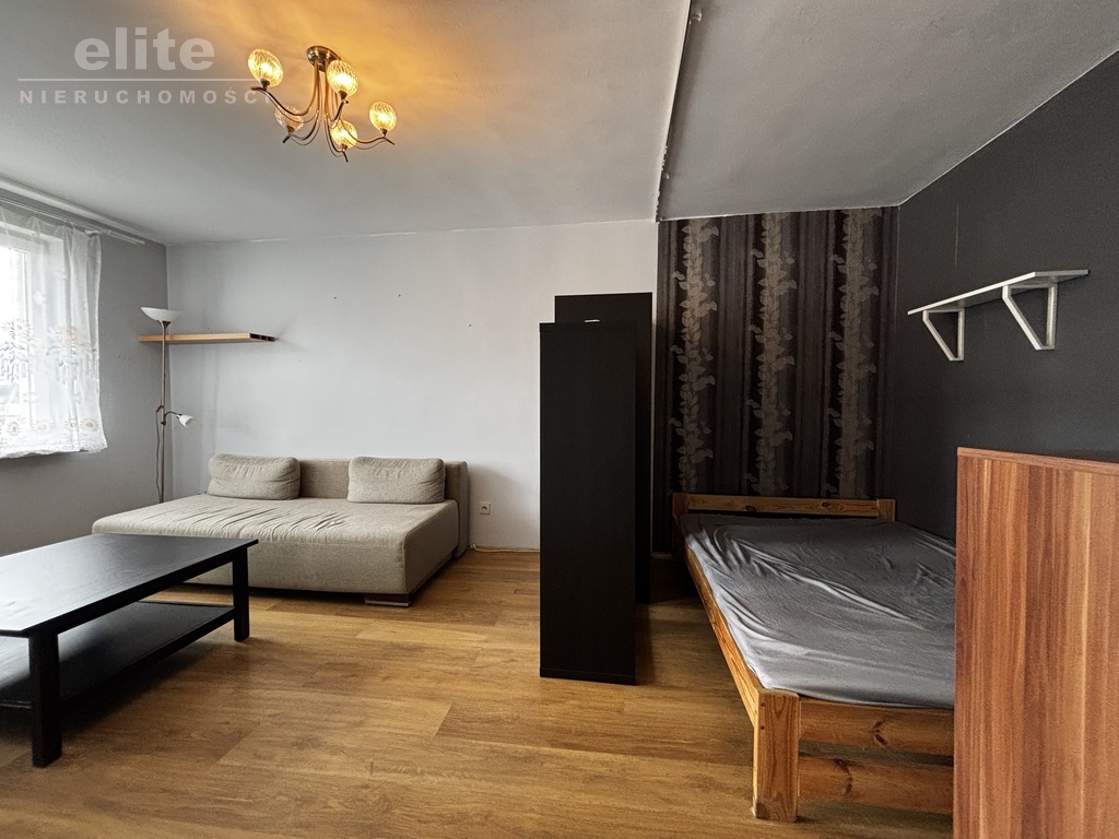 Kawalerka z wydzieloną sypialnią (2)