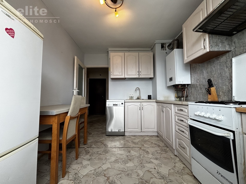 Kawalerka z wydzieloną sypialnią (8)