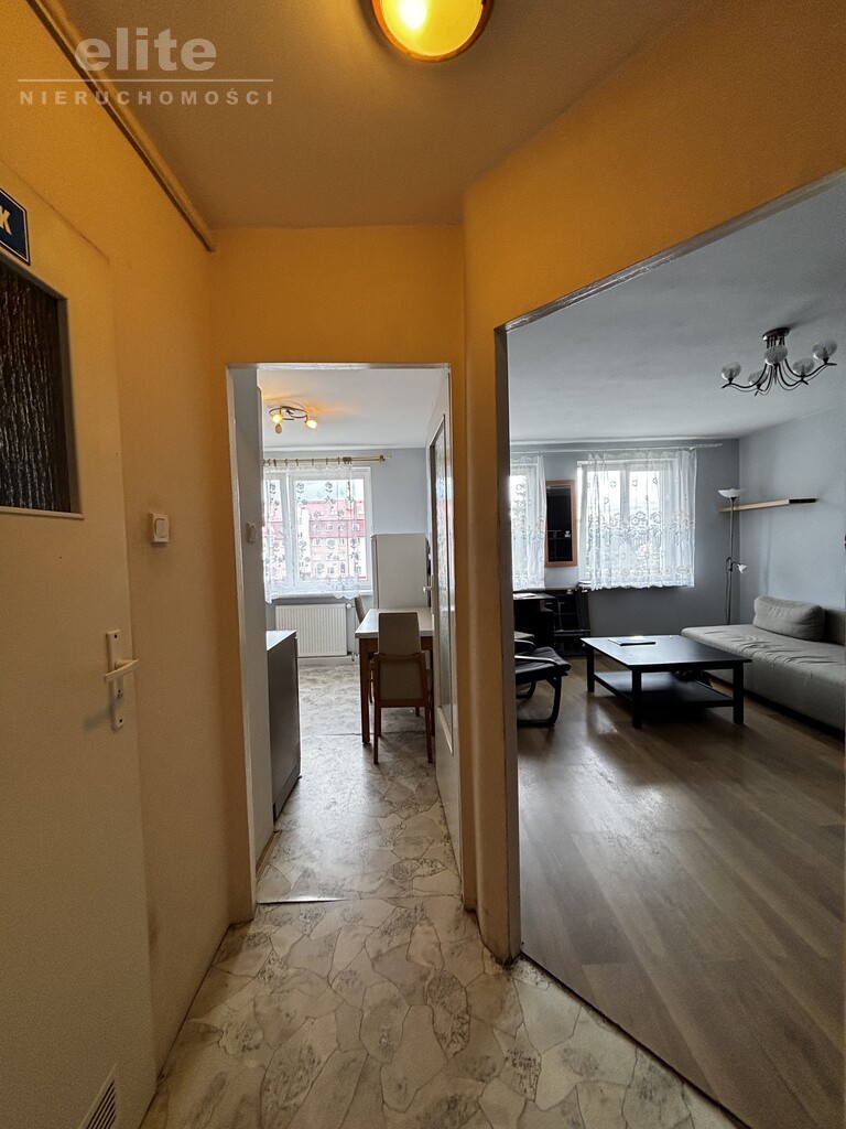 Kawalerka z wydzieloną sypialnią (6)