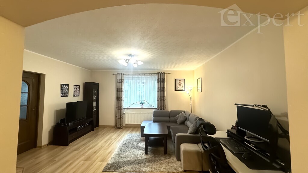 3 pokoje z garażem w centrum, obok pięknego parku (5)