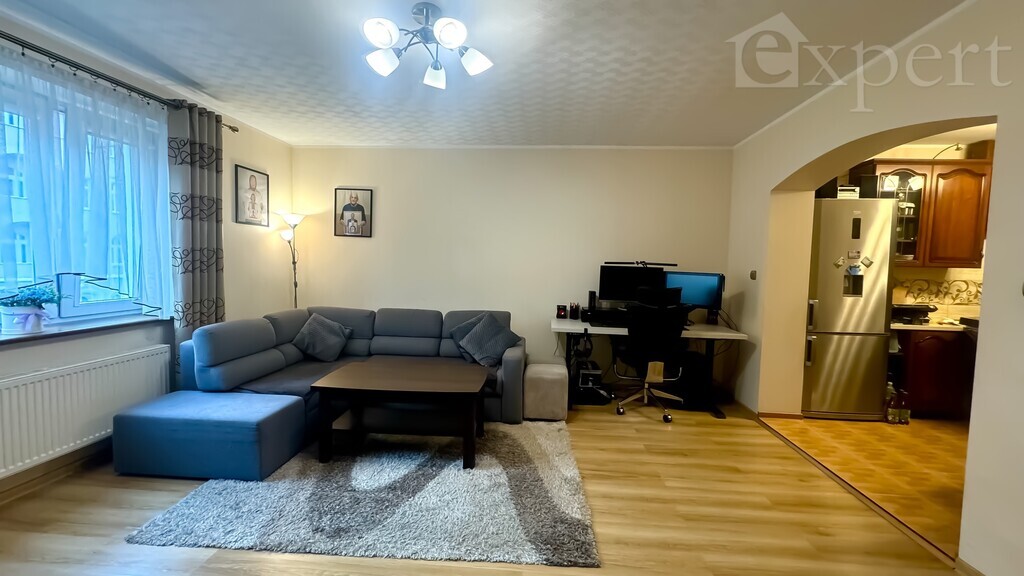 3 pokoje z garażem w centrum, obok pięknego parku (1)