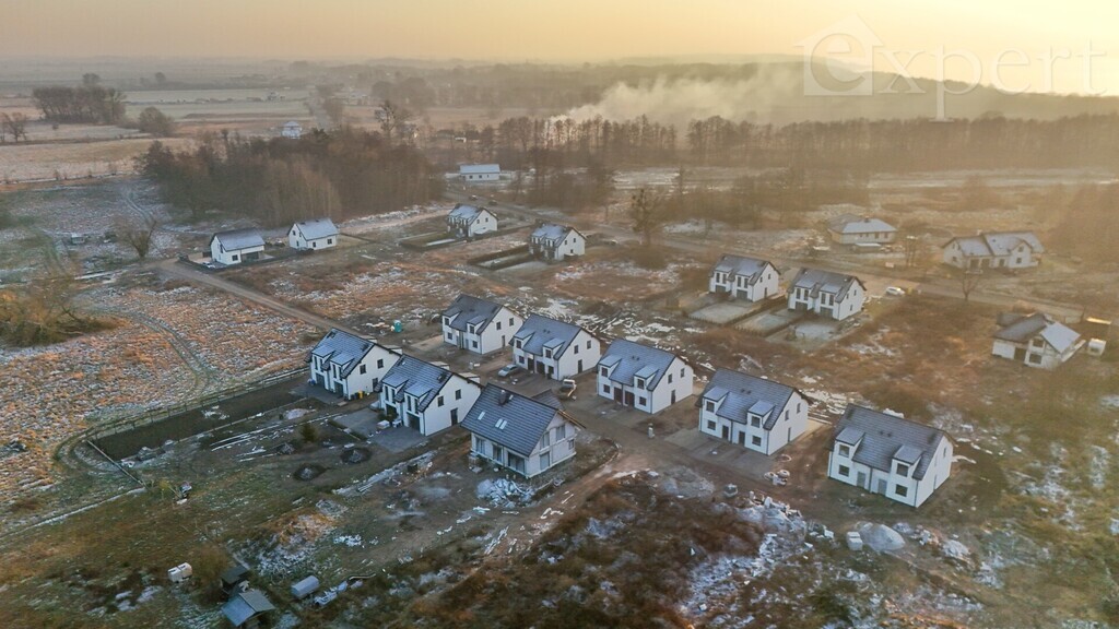 Dom bliźniak- Zieleniewo nad jeziorem Miedwie (7)