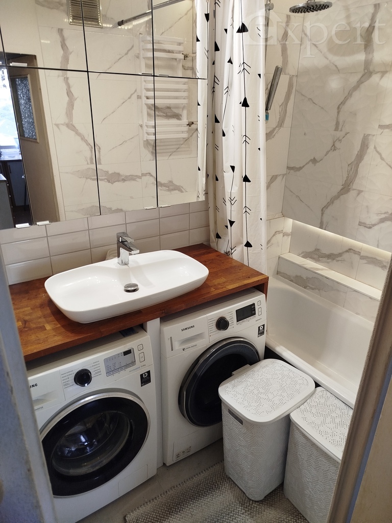 2 pokoje z dużym balkonem, blok z windą oś. zachód (3)