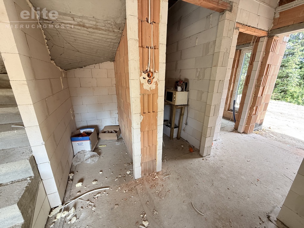 Bezrzecze bliźniak bez skosów , 5 pokoi (6)