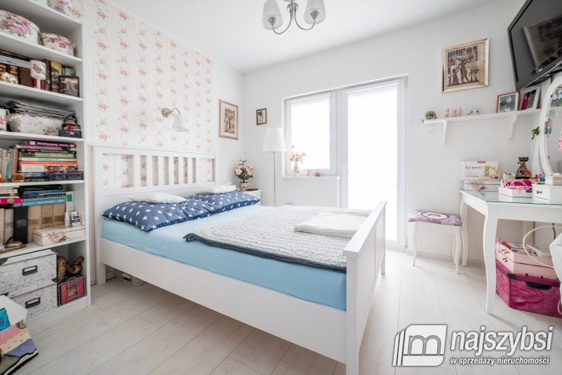 Duży dom w centrum miasta z częścią na wynajem. (27)