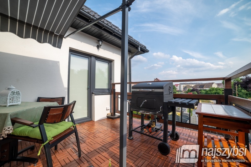 Duży dom w centrum miasta z częścią na wynajem. (33)