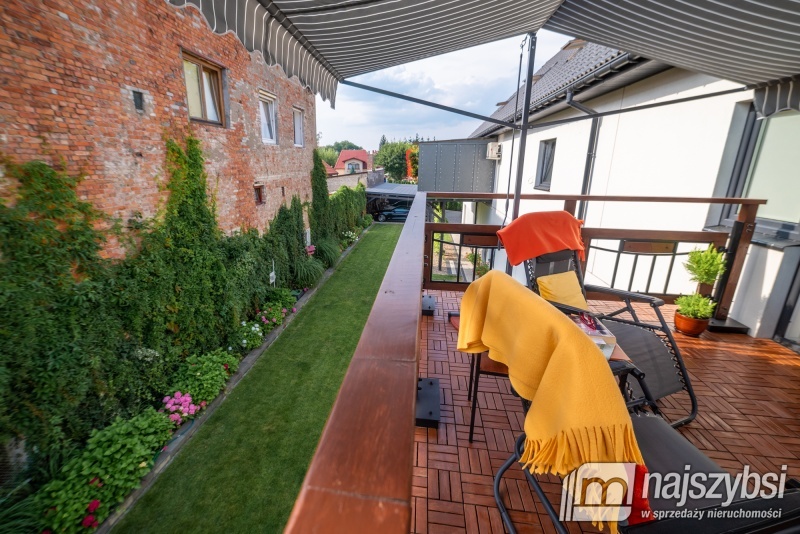 Duży dom w centrum miasta z częścią na wynajem. (35)