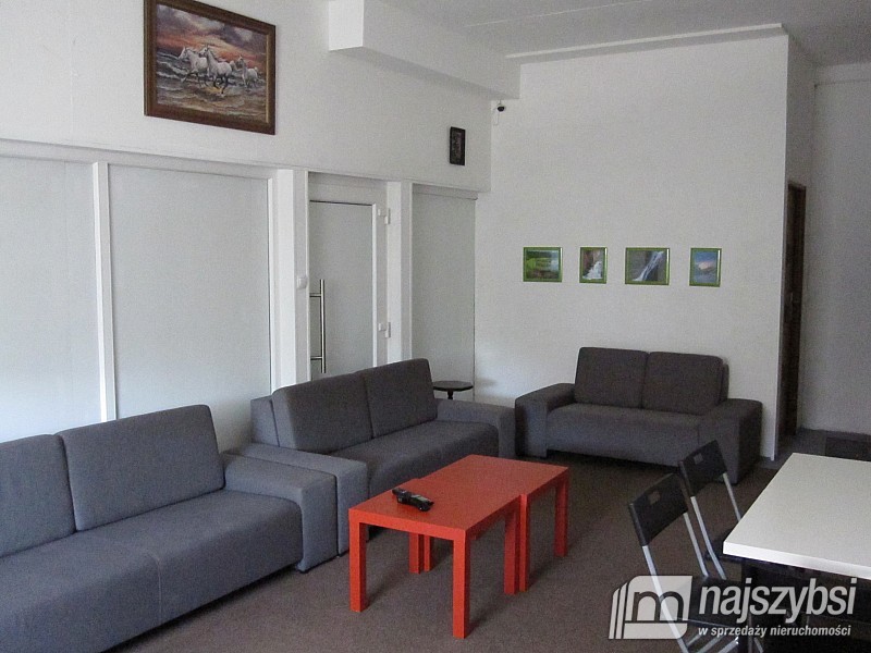 Duży dom w centrum miasta z częścią na wynajem. (36)