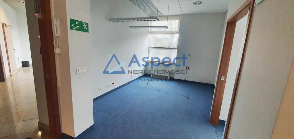 Komfortowa powierzchnia biurowa, 241 m2 w Centrum. (9)