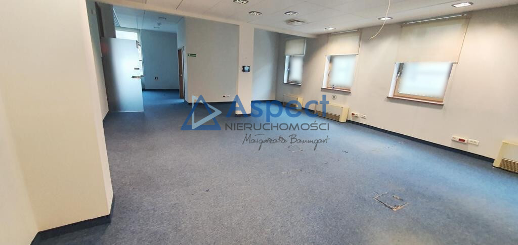 Komfortowa powierzchnia biurowa, 241 m2 w Centrum. (14)