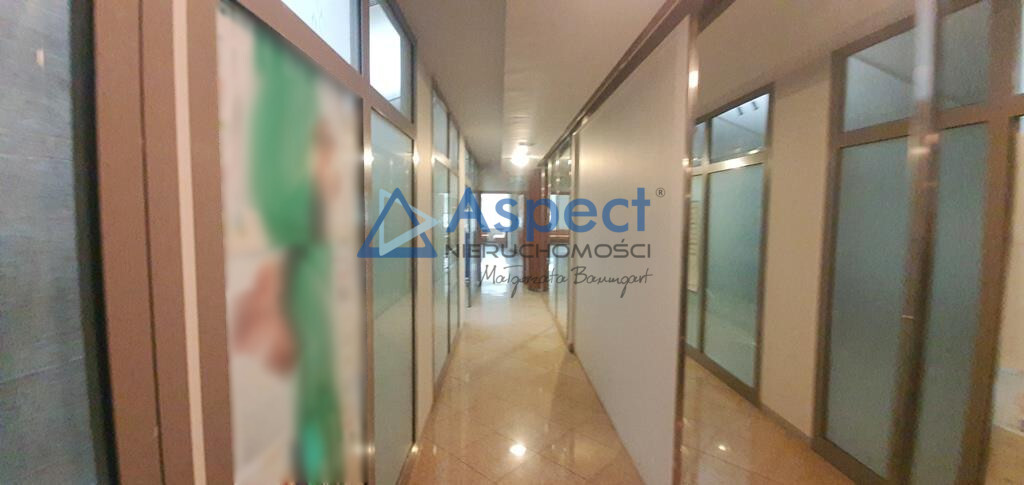 Komfortowa powierzchnia biurowa, 241 m2 w Centrum. (29)