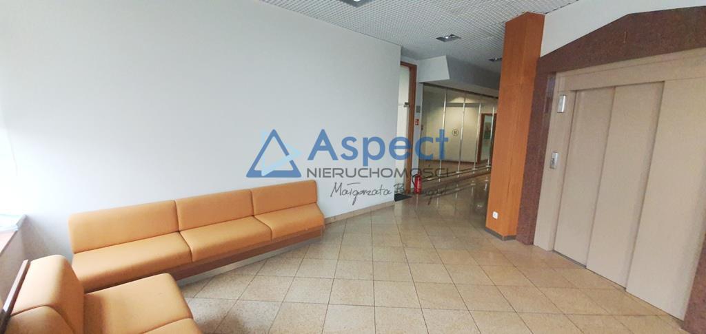 Komfortowa powierzchnia biurowa, 241 m2 w Centrum. (1)