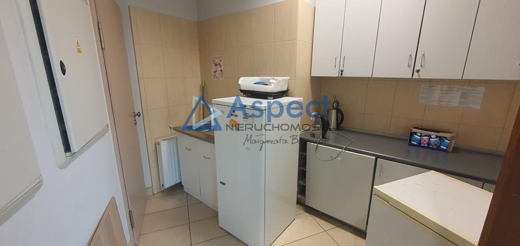 Komfortowa powierzchnia biurowa, 241 m2 w Centrum. (21)