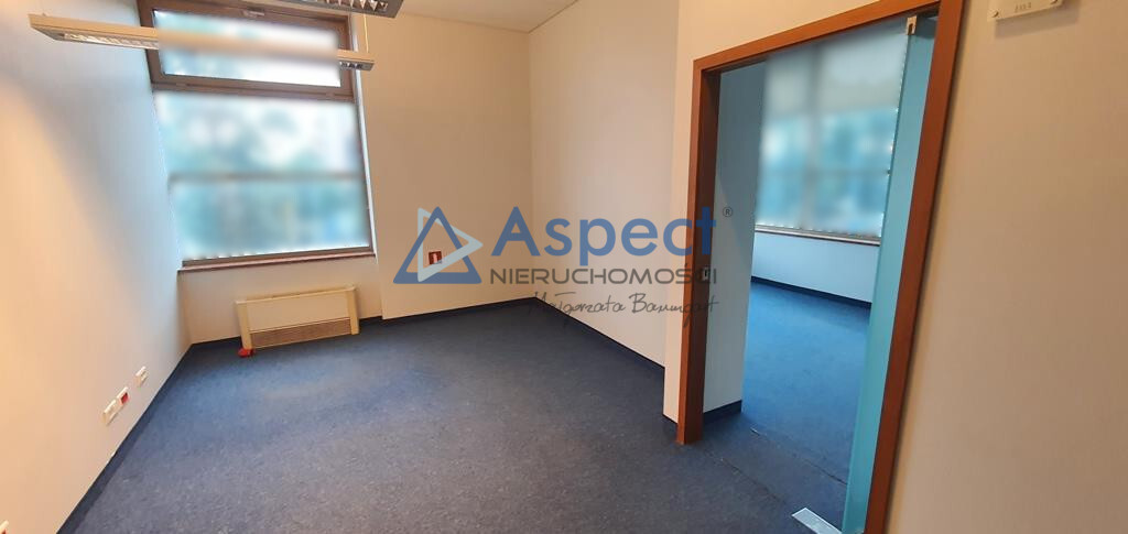 Komfortowa powierzchnia biurowa, 241 m2 w Centrum. (8)