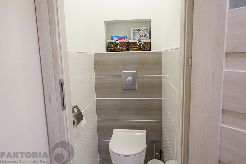 Mieszkanie 4 pokoje, balkon m. parkingowe naziemne (12)