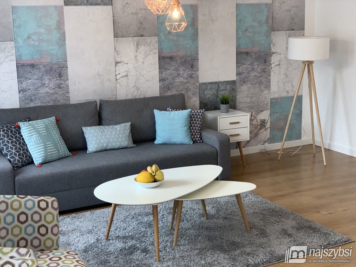 KOŁOBRZEG- PRZESTRONNY APARTAMENT 2 POKOJOWY 900M  (2)