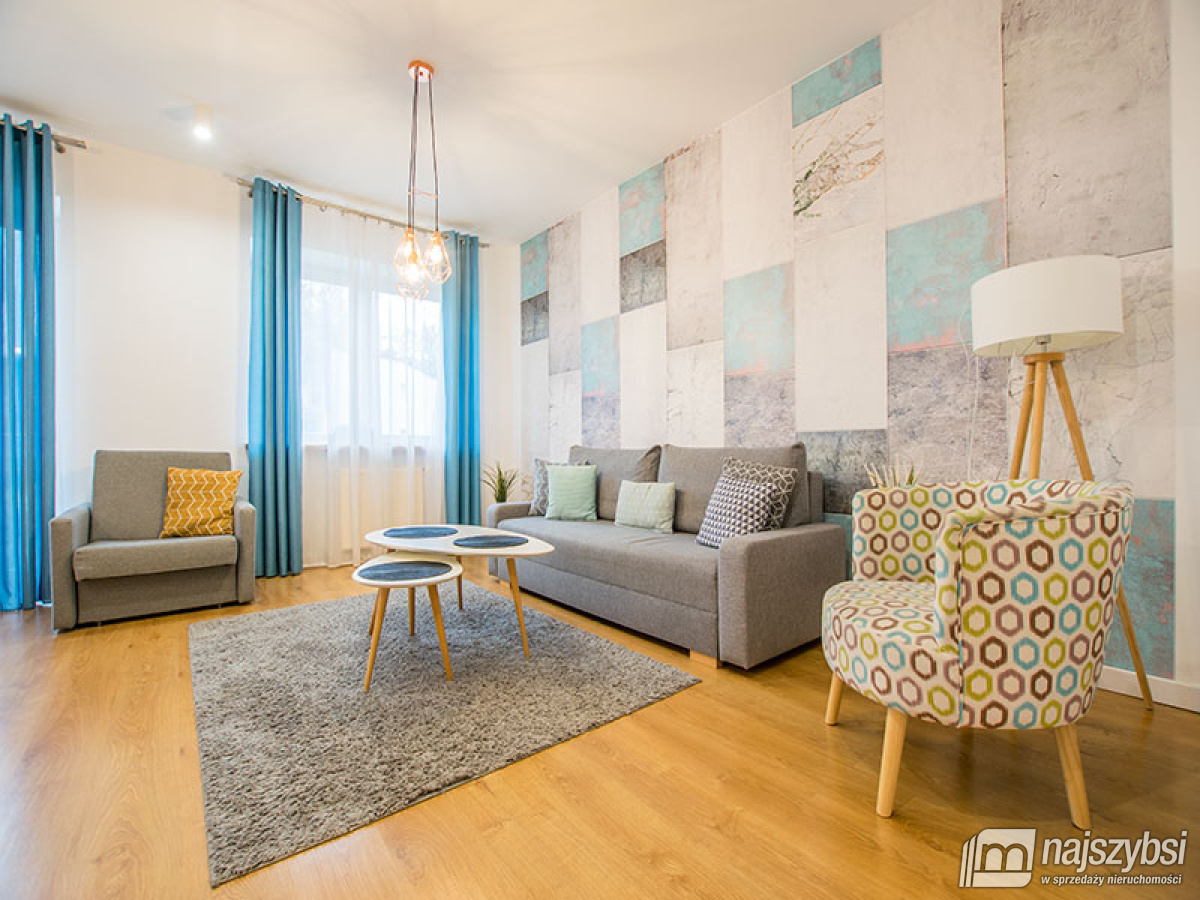 KOŁOBRZEG- PRZESTRONNY APARTAMENT 2 POKOJOWY 900M  (5)