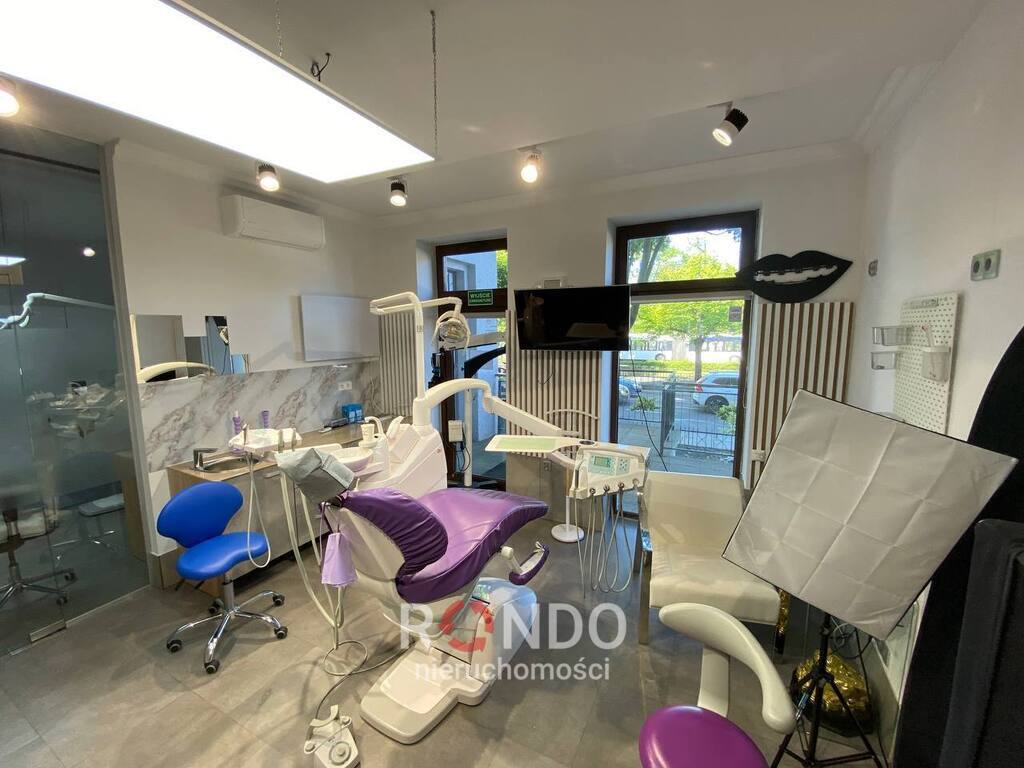 Na sprzedaż gotowa klinika stomatologiczna (3)