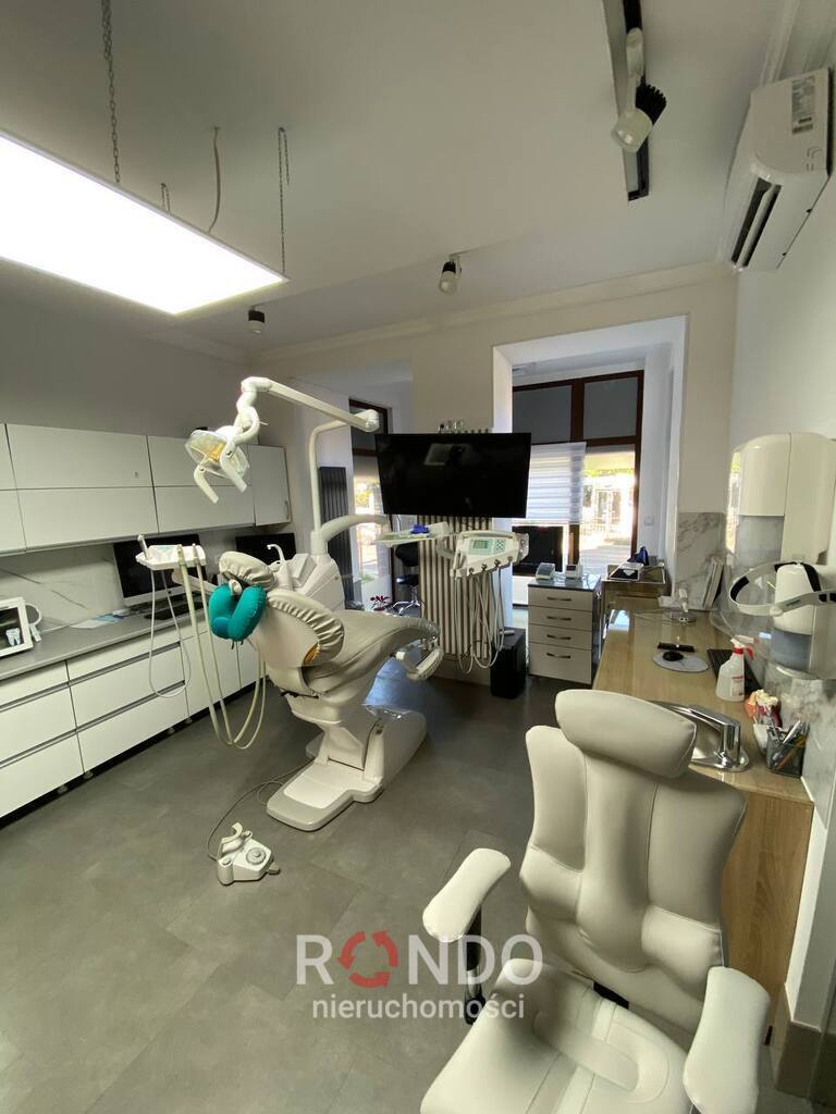 Na sprzedaż gotowa klinika stomatologiczna (4)