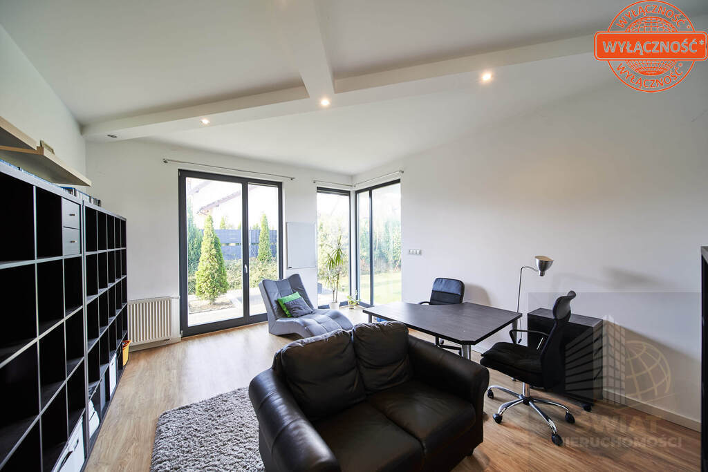 Nowoczesny, komfortowy dom 9 pok. dz. 1310 m2 (15)