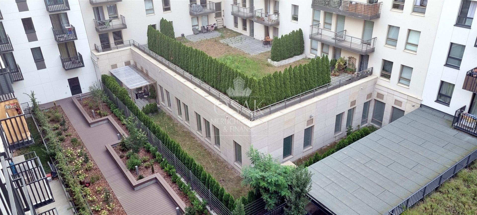 Do wynajęcia komfortowe 2pok.+m.postojowe CENTRUM (13)