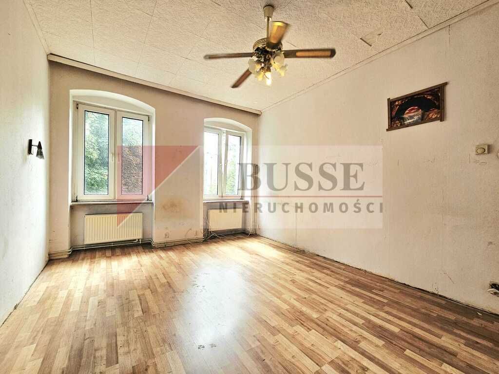 2 pokoje na 1 piętrze przy Jasnych Błoniach! (1)