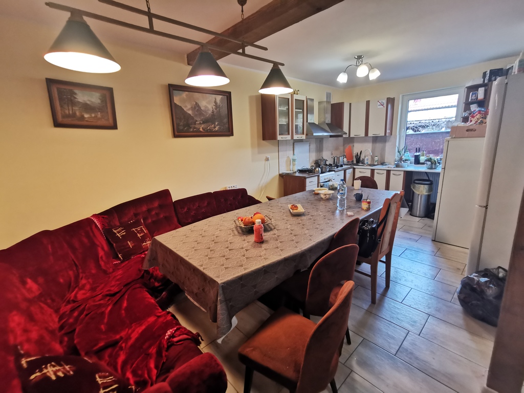 Płonia! Dom, 13 pokoi, 3 łazienki, do 30 osób. (1)