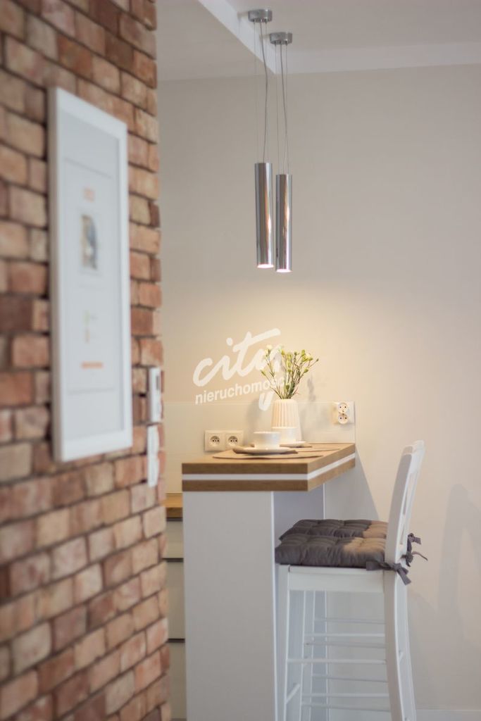 Mariacka, apartamentowiec, 50 m2, logia, 2 pokoje. (3)