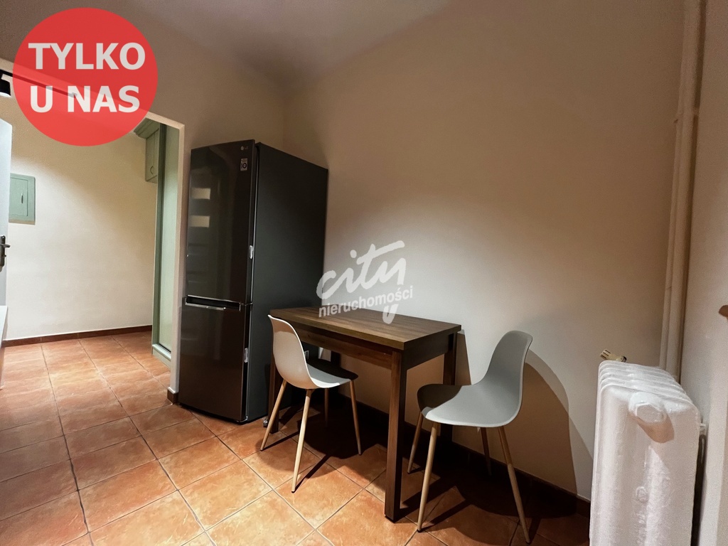 KAWALERKA 38M2 W PODJUCHACH, PARTER (7)