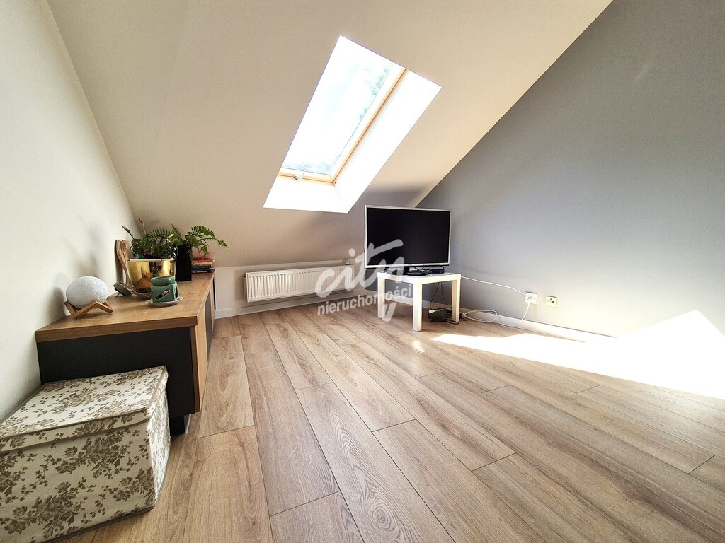 Dom- atrakcyjna lokalizacja przy parku (7)