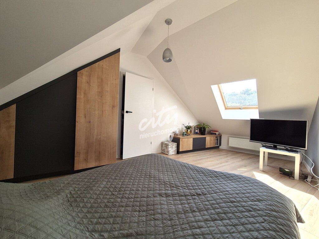 Dom- atrakcyjna lokalizacja przy parku (8)