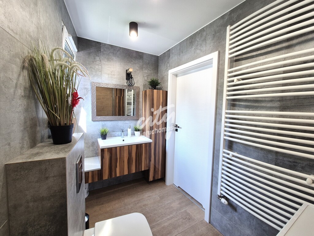 Dom- atrakcyjna lokalizacja przy parku (12)