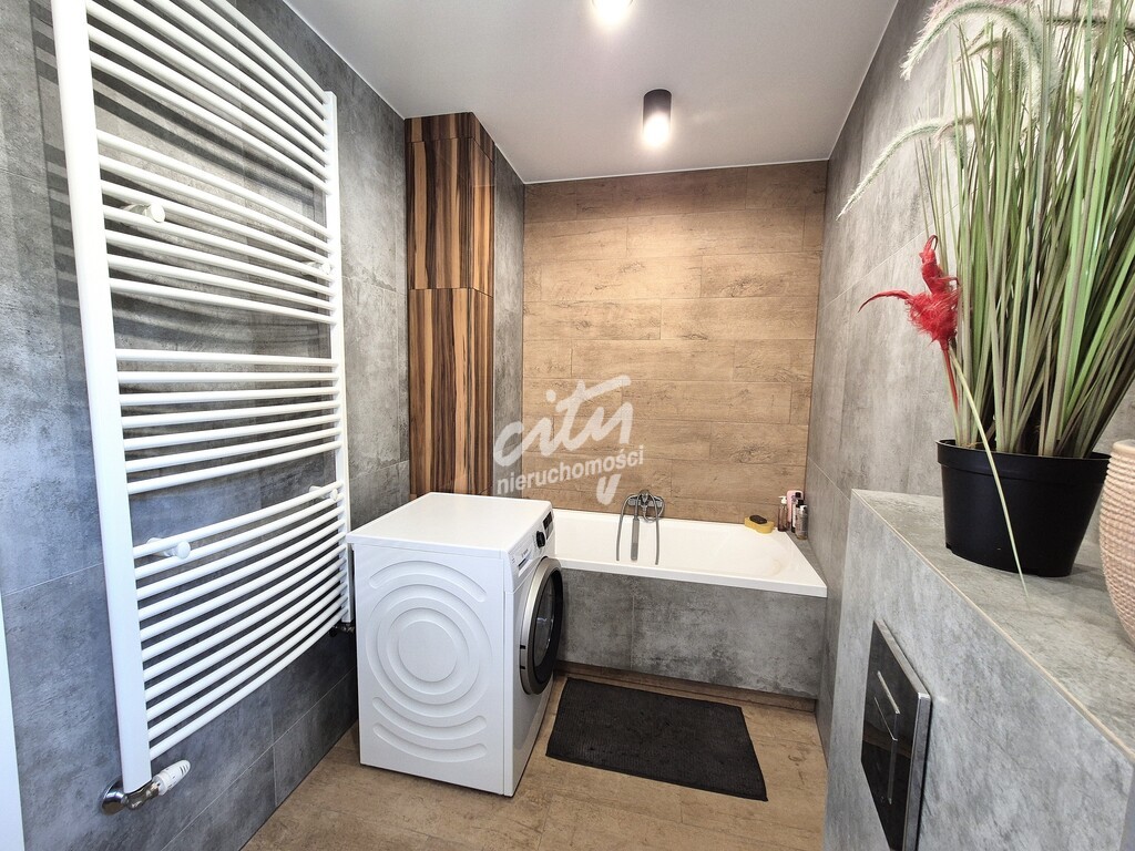 Dom- atrakcyjna lokalizacja przy parku (13)