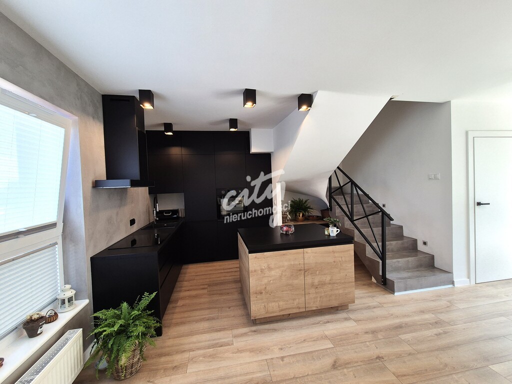 Dom- atrakcyjna lokalizacja przy parku (4)