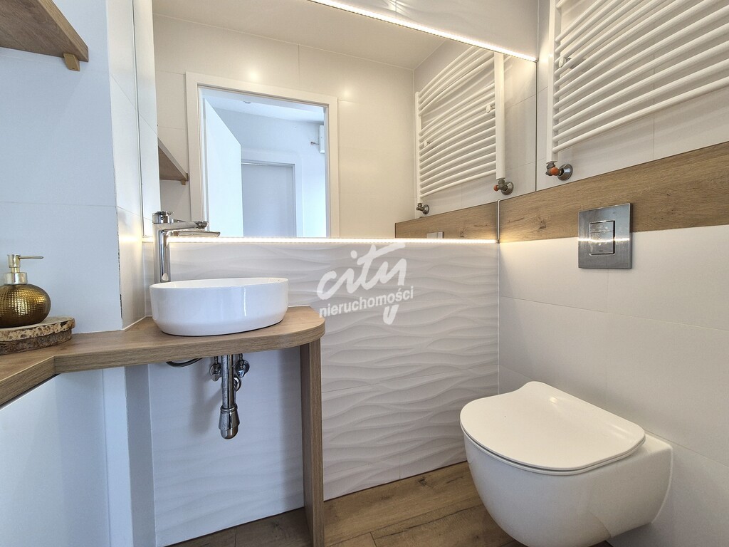 Dom- atrakcyjna lokalizacja przy parku (16)