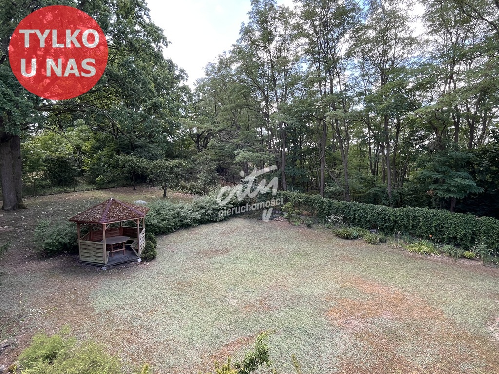 Wyjątkowy dom na zadbanej działce 9000 m² (21)