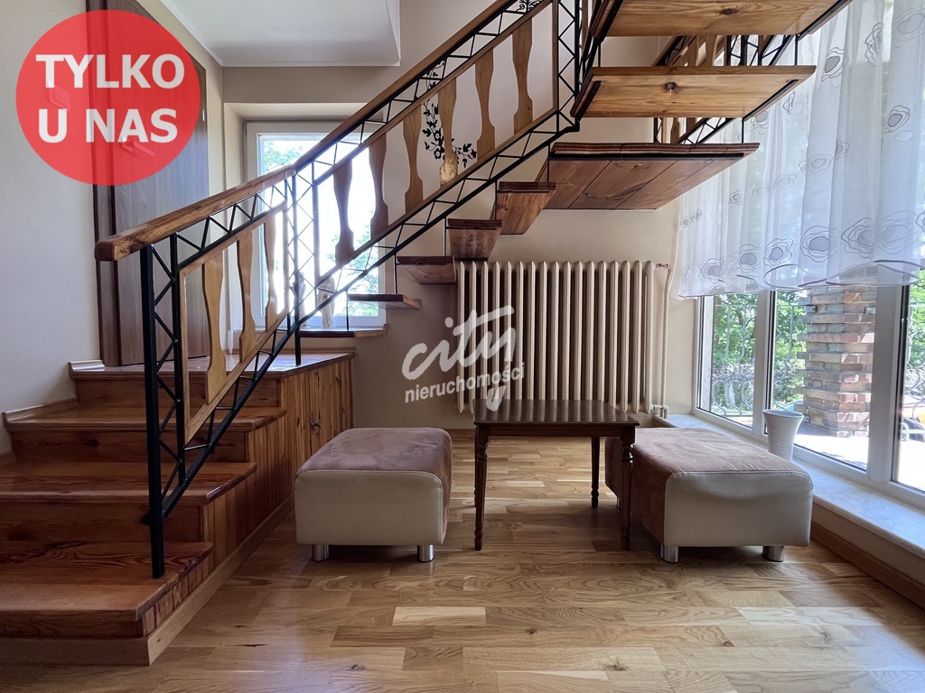 Wyjątkowy dom na zadbanej działce 9000 m² (4)