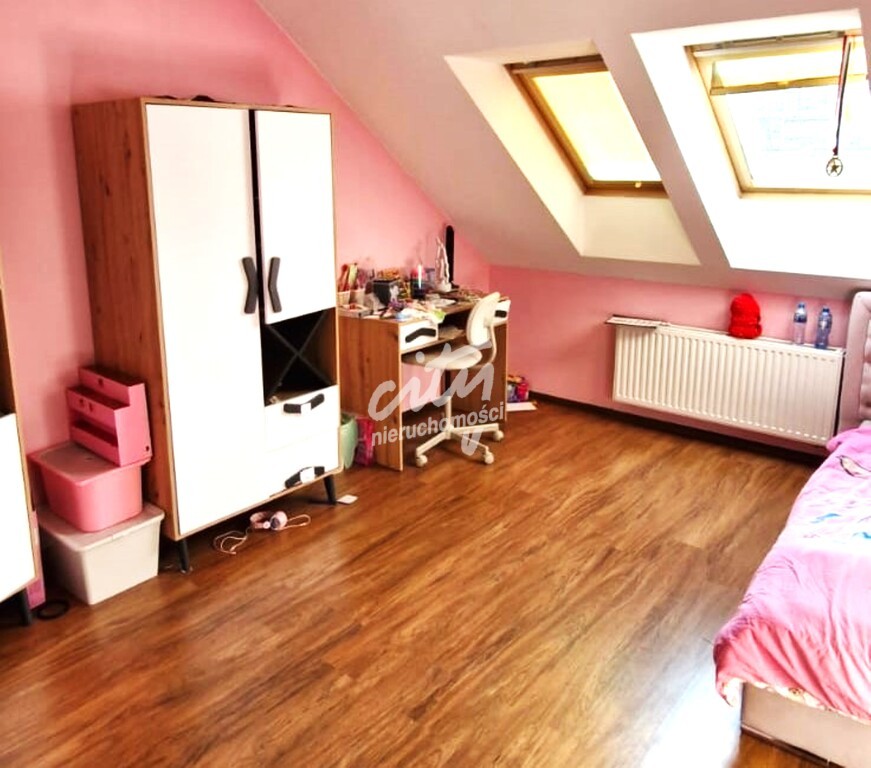 Dom wolnostojący, 5 pokoi, duży garaż, ogród (7)