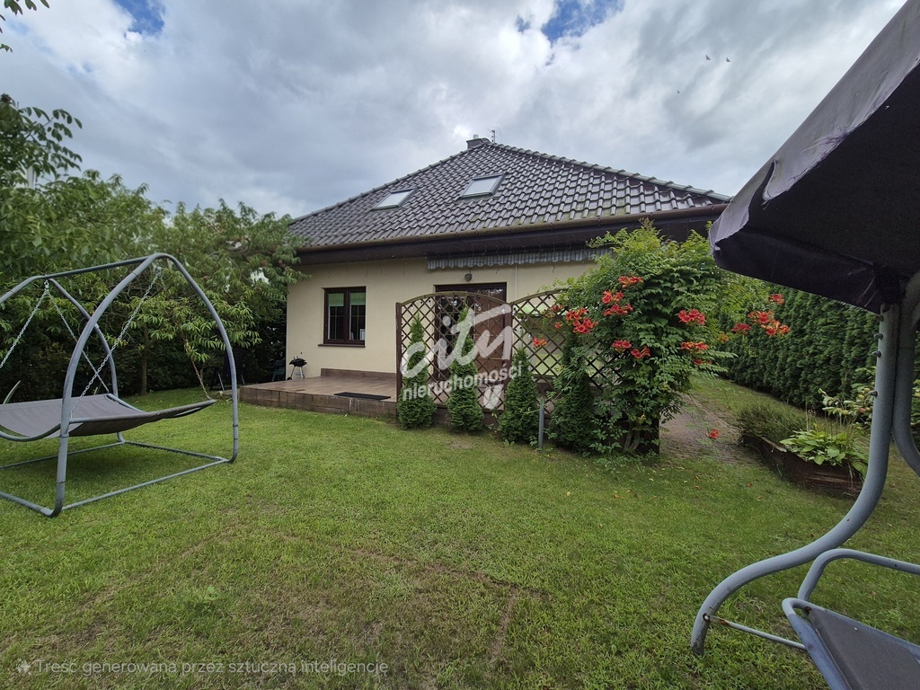 Dom wolnostojący, 5 pokoi, duży garaż, ogród (10)