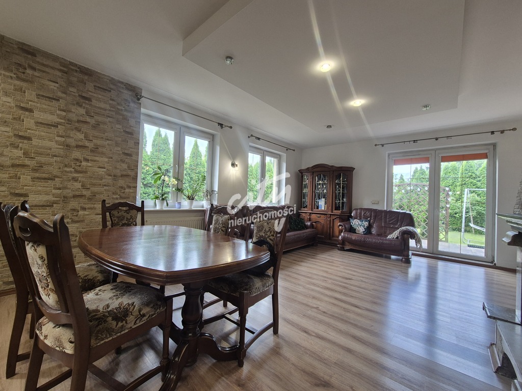 Dom wolnostojący, 5 pokoi, duży garaż, ogród (2)