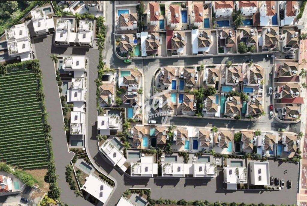 Cypr - Luksusowe Wille z Prywatnym Basenem (5)