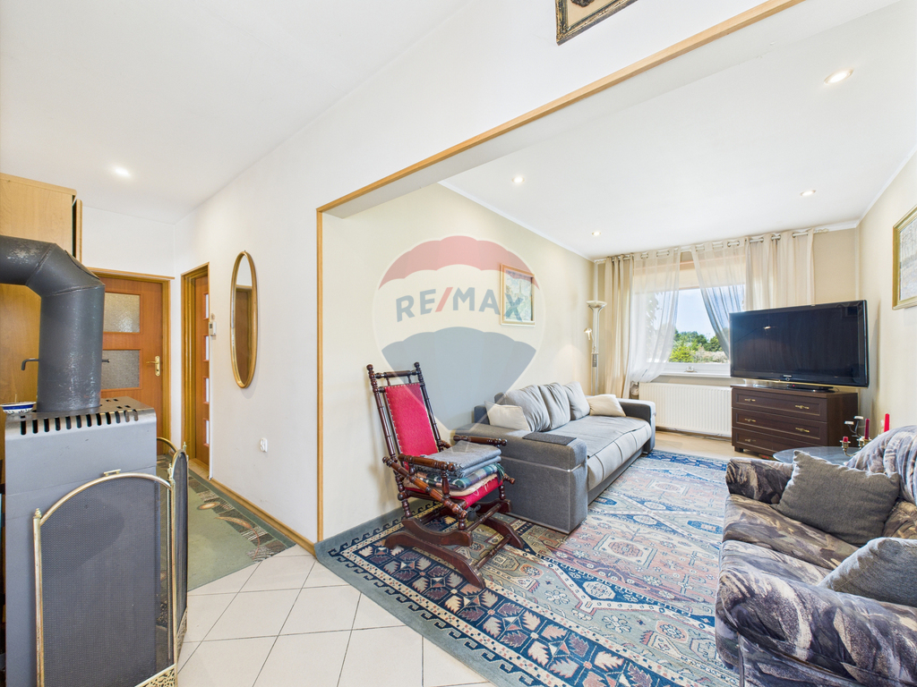 Dom z halą garażową, idealna inwestycja w Sianowie (13)