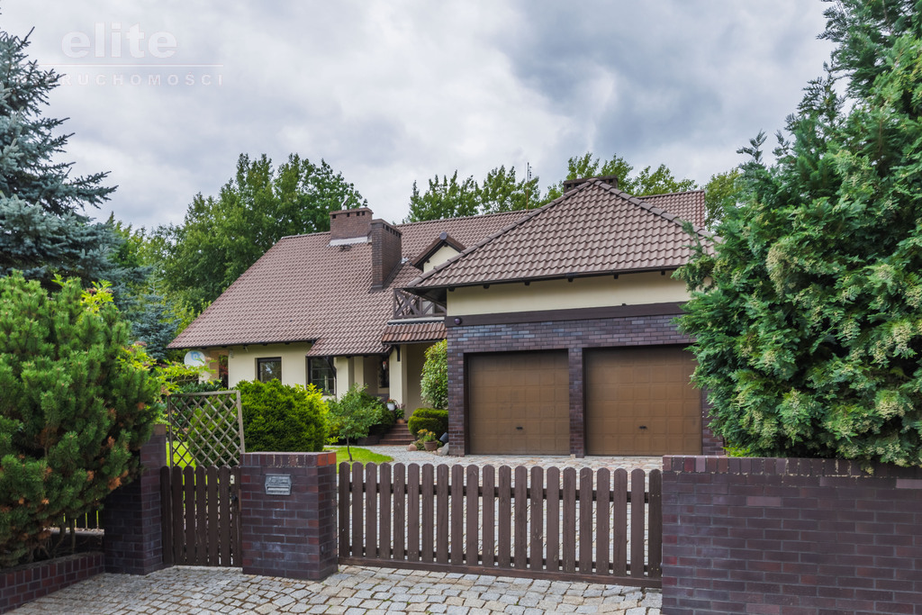 Szczecin Bezrzecze dom wolnostojący 178m2+2 garaże (1)