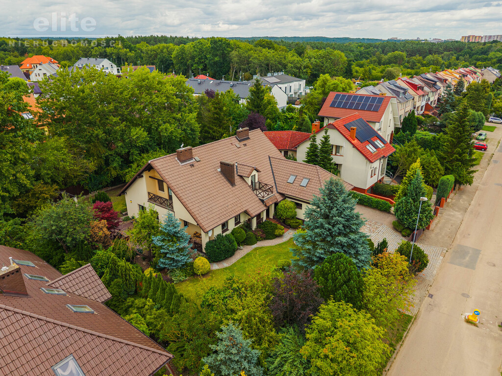 Szczecin Bezrzecze dom wolnostojący 178m2+2 garaże (6)