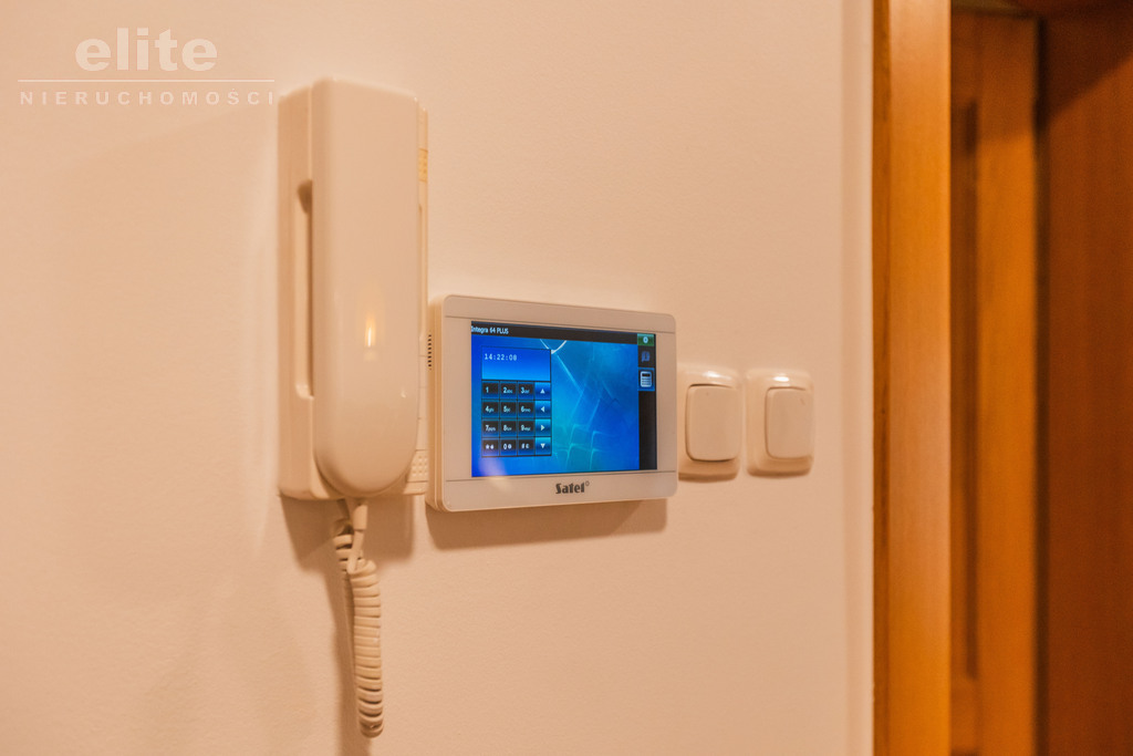 Szczecin Bezrzecze dom wolnostojący 178m2+2 garaże (23)