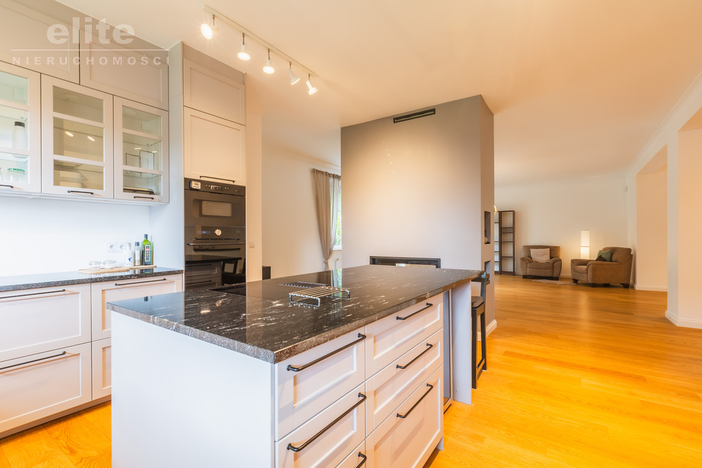 Szczecin Bezrzecze dom wolnostojący 178m2+2 garaże (18)