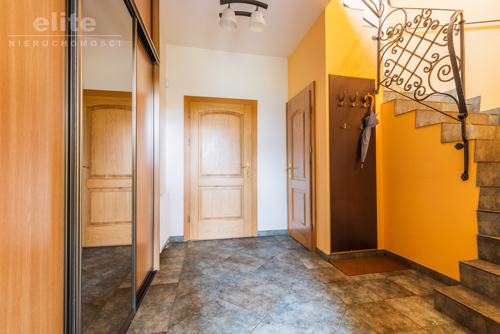 Szczecin Bezrzecze dom wolnostojący 178m2+2 garaże (27)