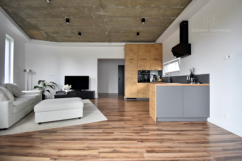 Nowoczesny dom wolnostojący z 2023 roku (5)