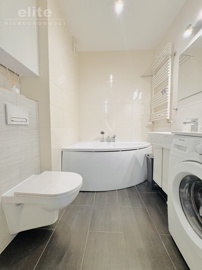 Gumieńce 2 pok. z balkonem i m. postojowym (8)