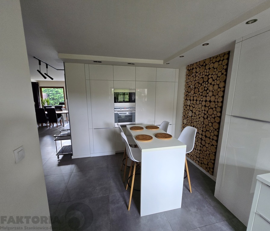 Mierzyn komfortowy skrajny szeregowiec 1,65 mln (11)